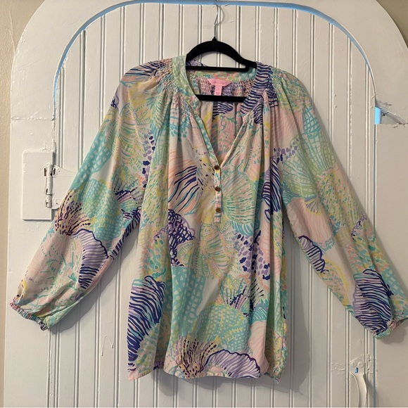 Lilly Pulitzer 100% Silk Pastel Print Smocked Long Sleeve Elsa Blouse Size L - Picture 11 of 11